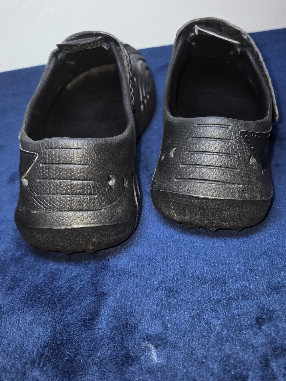 Black Doggers Slip On Shoes Mens Size 10/11 Gardening Rubber Outdoor Shower - Picture 4 of 6